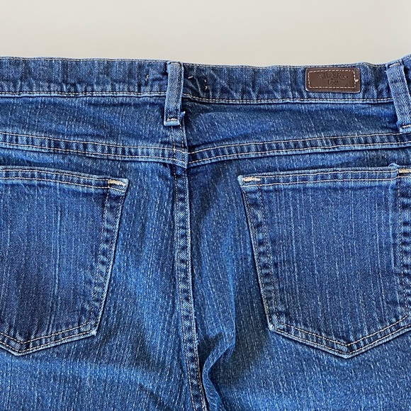 LAST CHANCE 💖HOST PICK 7/42022💖 EUC Lee Riders Relaxed 5 Pocket Jeans, 14P - Picture 2 of 7